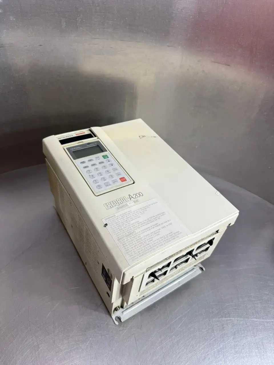 Mitsubishi FR-A240-5.5K 380-460V -Freqrol-A200 FR-A240-5.5K-TF2 (10.4.5)