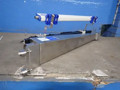 Simco Ion 24" Neutro-vac Web Cleaning System