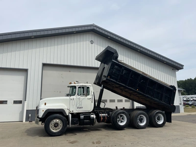 Used 1995 MACK RD688S TRI-AXLE Dump trucks Michigan US | Miedema Asset Management Group #1355014
