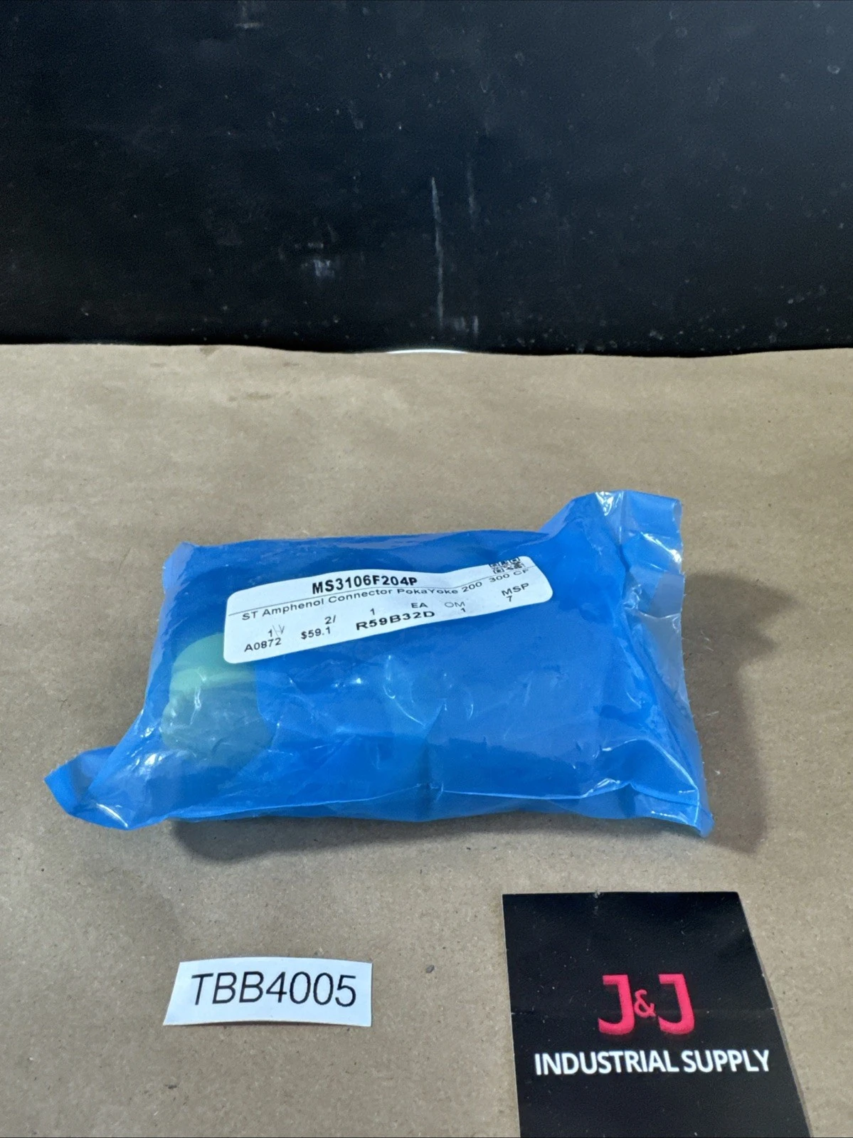NEW Amphenol MS3106F204P