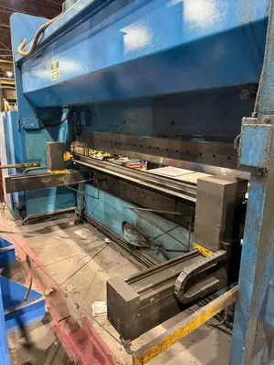 USED CINCINNATI 230 AF