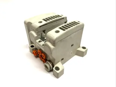 VV5QC11-02N3FD0-S | SMC  Plug-In Manifold Base - Used