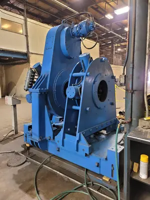 TW-7000 Bucking Machine
