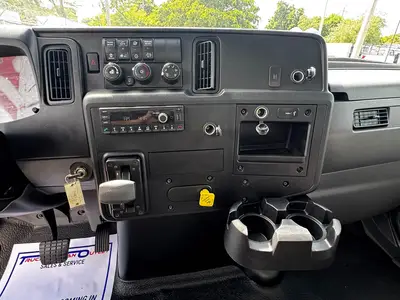 Used 2023 INTERNATIONAL MV607 Box trucks Florida US | Truck and Van Outlet #1509128