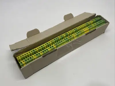 8WH1000-0CG07 | Siemens  Ground Terminal Block Green/Yellow LOT OF 49 - New Other
