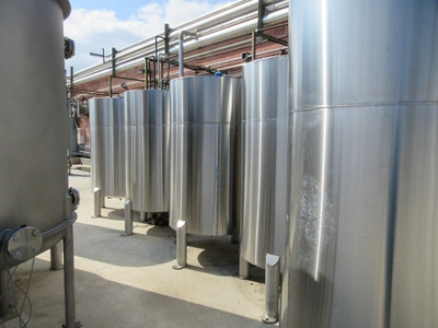Vertical Tanks ss NEW 400 gallons