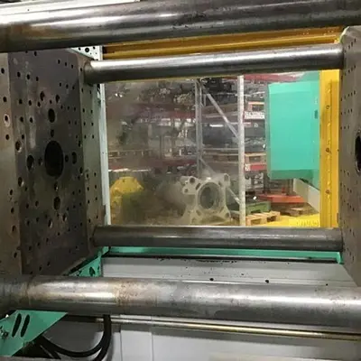 USED 2003 ARBURG 570C 2200-1300