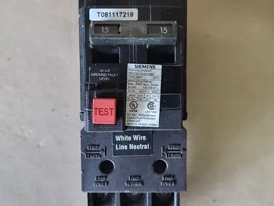 Used SIEMENS QE215H Switchgears British Columbia CA | Lenmark #239079