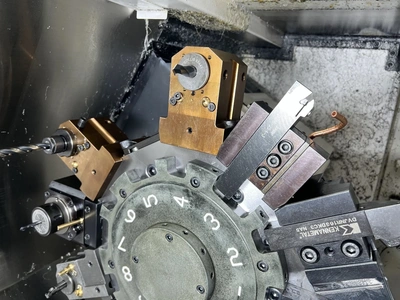 2021 OKUMA GENOS L3000-E CNC Lathes | SNL Machine Trader LLC (12)