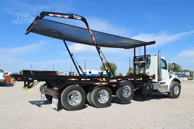 New | in-Stock 2027 PETERBILT 548 Rolloff Trucks Texas US | Roll Off Truck World #1492020