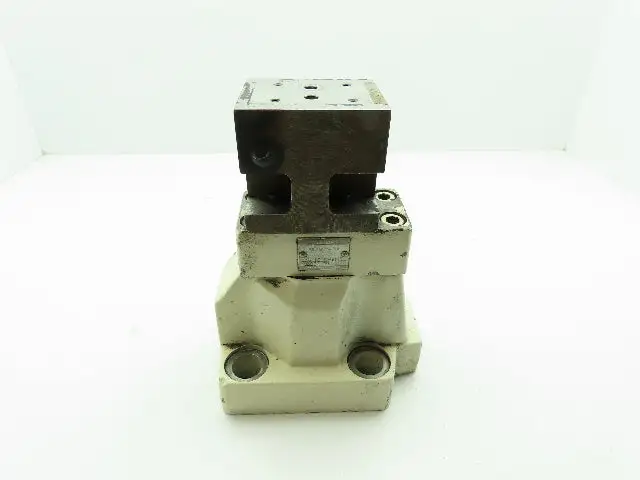 Used YUKEN _UNKNOWN_ Valves/Fittings | Arrow Industrial #624106