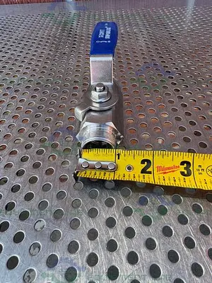 USED SUPERLOK SBV210-S12-PE-BH STAINLESS STEEL BALL VALVE 1000 PSI W/ 3/4" FITTING