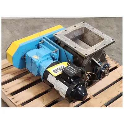 USED CAROLINA CONVEYING 8 RVS