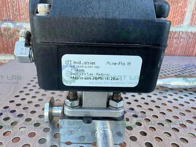 USED ITT PURE FLO .5-316L- RA20MAX 5 WAY DIAPHRAGM VALVE W/ 1/2" SANITARY FITTING