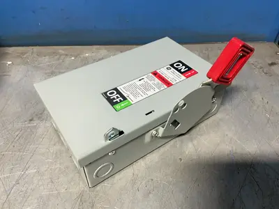 Used GE ABB THN3321 Switchgears Ohio US | HGR 24 #1280236