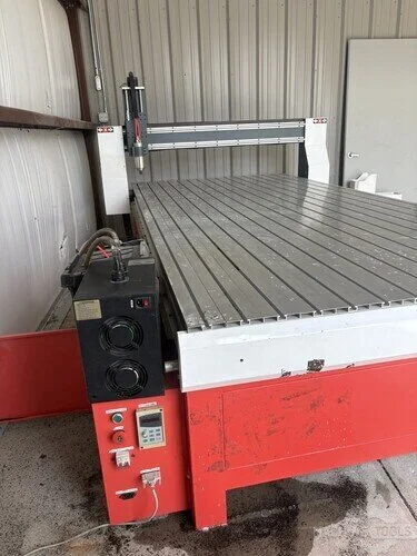 Used 2022 INDUSTRIAL CNC PRO CNC Routers Florida US | Southern Fabricating Machinery Sales, Inc. #470166