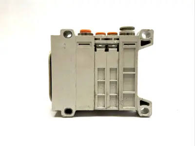 VV5QC11-02N3FD0-S | SMC  Plug-In Manifold Base - Used