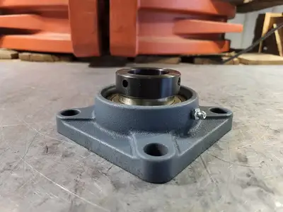NEW NATIONAL BEARING UCF208-24