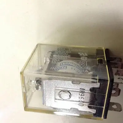 USED OMRON LY1