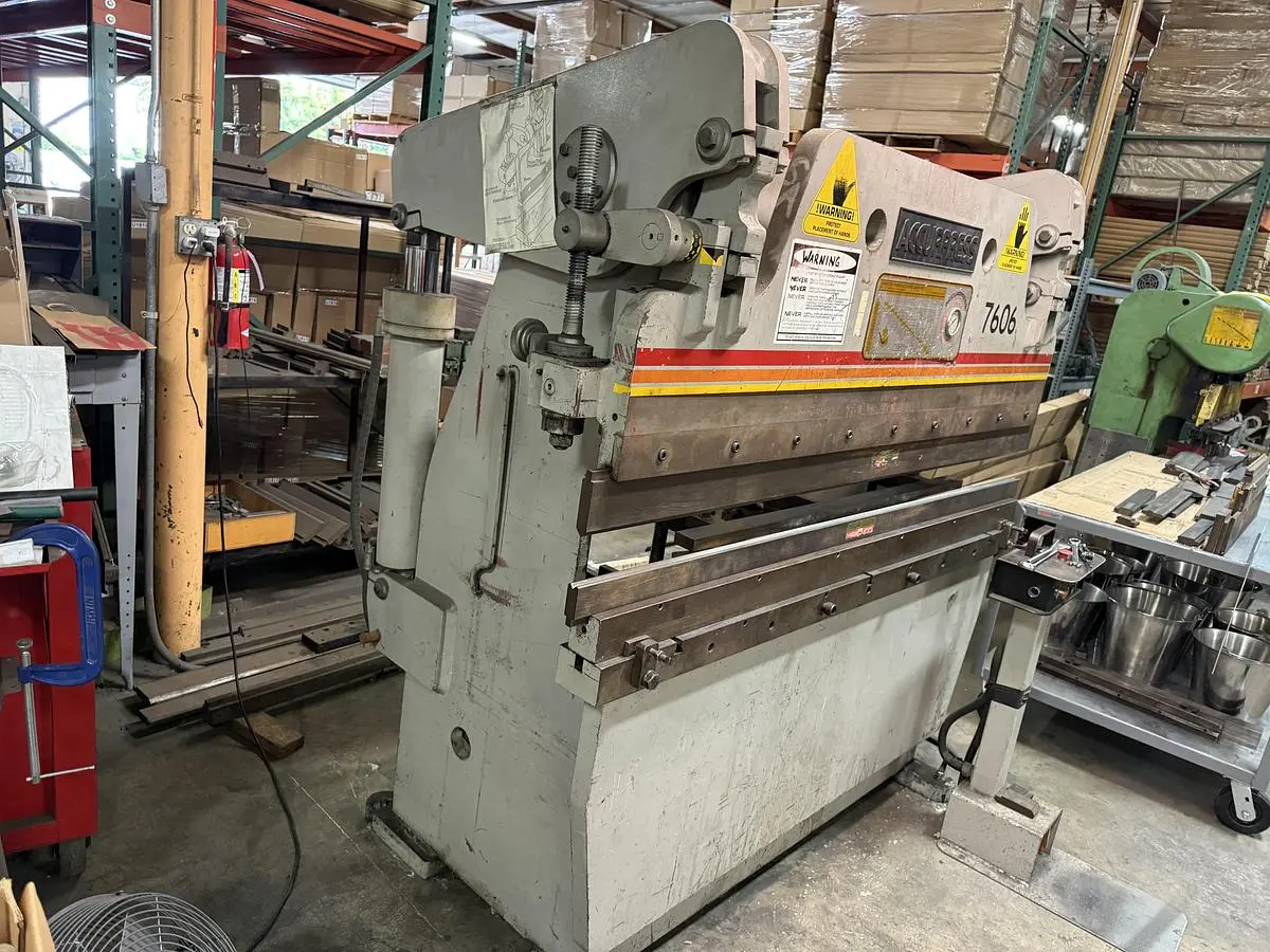 USED ACCURPRESS 7606