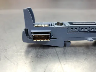 SIEMENS 1P 6ES7 193-6BP00-0BA0 BASEUNIT Module. 3D-21