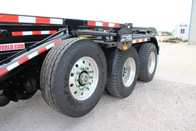 New | in-Stock 2027 WESTERN STAR 47X Hooklifts & Roll-Offs Texas US | Roll Off Truck World #1492010