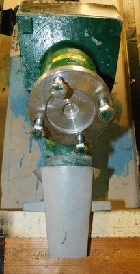 USED LIGHTNIN PORTABLE MIXER X5P200
