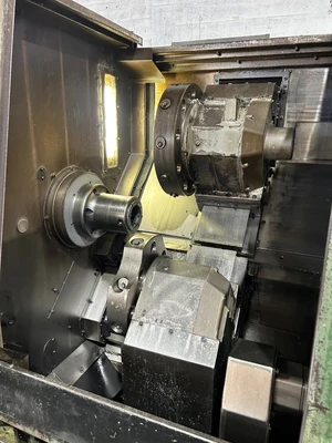 OKUMA LR15 TURNING CENTER