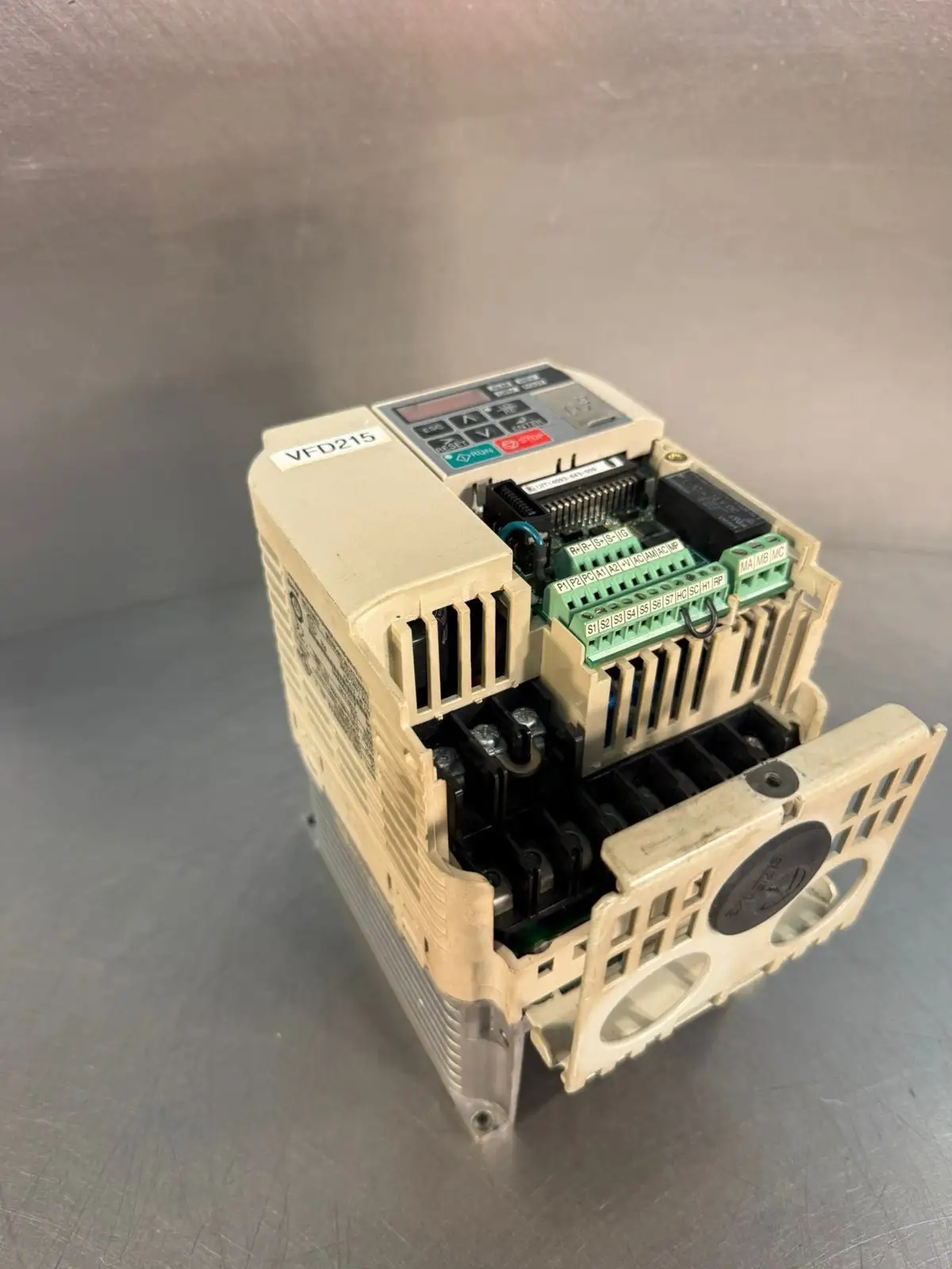 Yaskawa CIMR-VU4A0009FAA Rev. C VFD215 (4.6.2)
