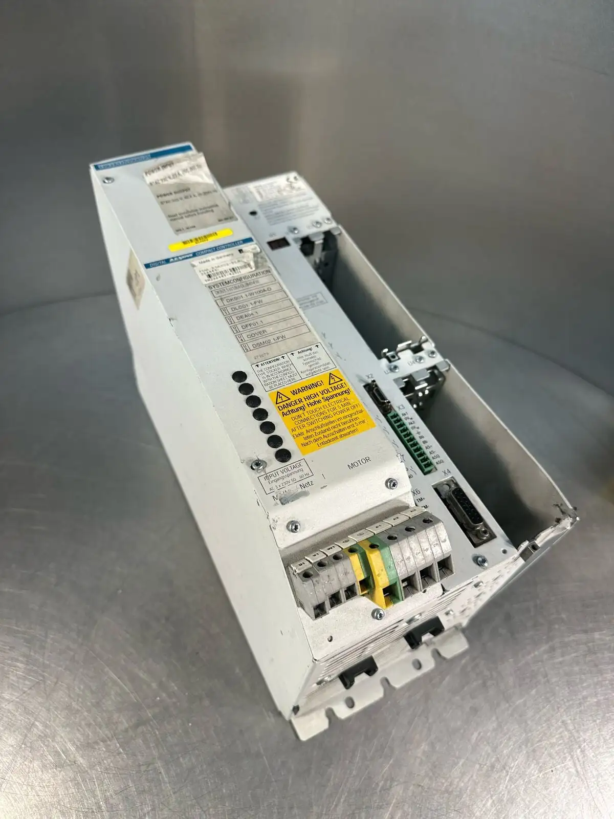 Indramat DKS01.1-W100A-DL08-01-FW DKS DIGITAL SERVO DRIVE (2.5.3)