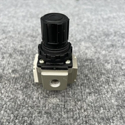 Used SMC AR25-N02H-Z Air Pressure Regulators California US | Davliegogo LLC #1705357