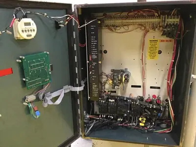 USED CINCINNATI MILACRON DD-100