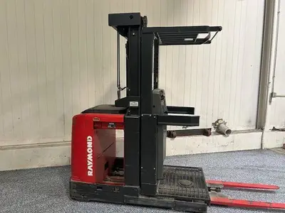 Used RAYMOND 520OPC30TT Order Pickers Illinois US | Somerset Equipment Sales #1546248