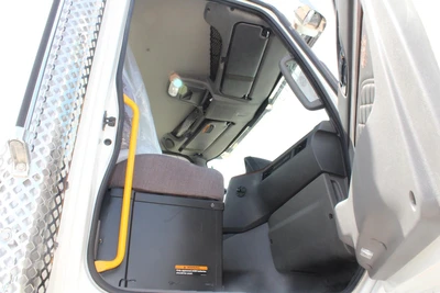 New | in-Stock 2026 INTERNATIONAL HX Cab Chassis trucks Texas US | Roll Off Truck World #1491798