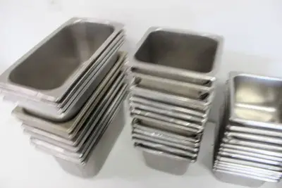 Stainless Steel Commercial Containers For Prep Tables & Fridges. Approx. 45 Pan