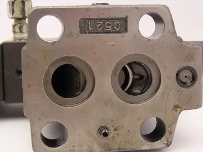 Used YUKEN _UNKNOWN_ Valves/Fittings Indiana US | Arrow Industrial #1249803