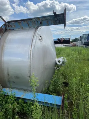 4,500 Gallon Stainless Steel Tank