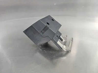 Siemens DC 6SL3162-2BM00-0AA0 Bus Connector 720Vdc 200A. 4C-17