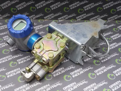 Honeywell STG840-A1GC4A-1-A-ADE-11S-A-1-0A0-00-0000 Pressure Transmitter Used