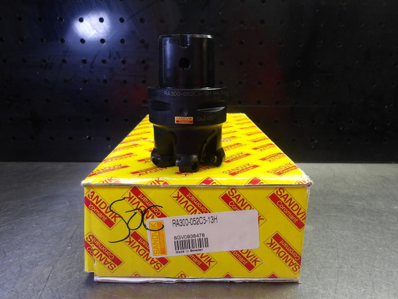 Sandvik Capto C5 52mm Indexable Coolant Thru Facemill RA300-052C5-13H (LOC3610)