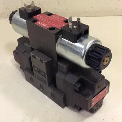 USED MOOG WEH43P10H18CSBNZP06