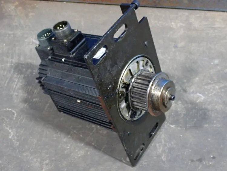 Used 2005 YASKAWA ELECTRIC SGMG09AABB Servo Motors | HGR 24 #730919