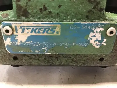 USED VICKERS DG4V-3S-2AL-M-U-HL7-60-EN490