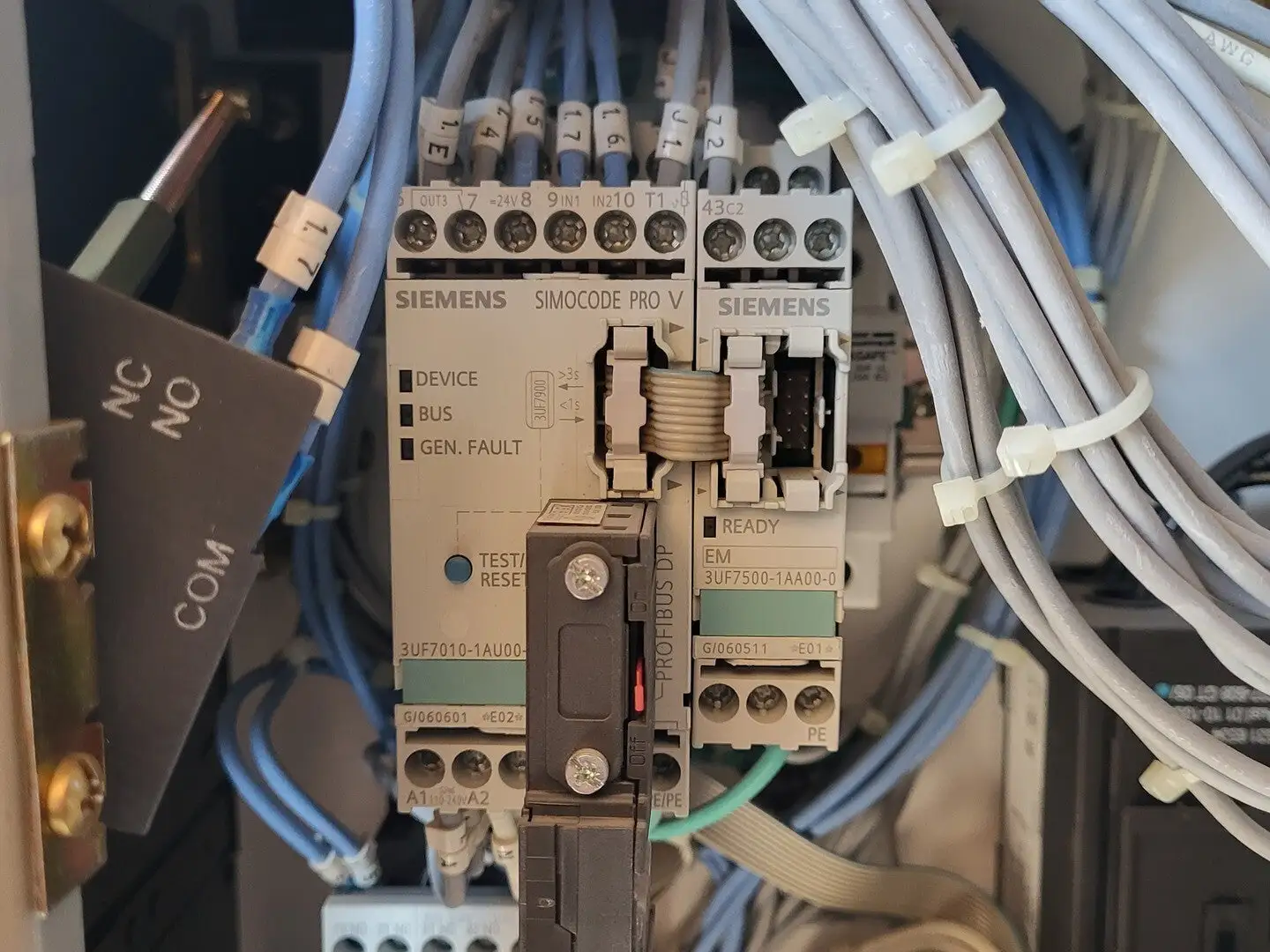 USED SIEMENS 3UF7500-1AA00-0