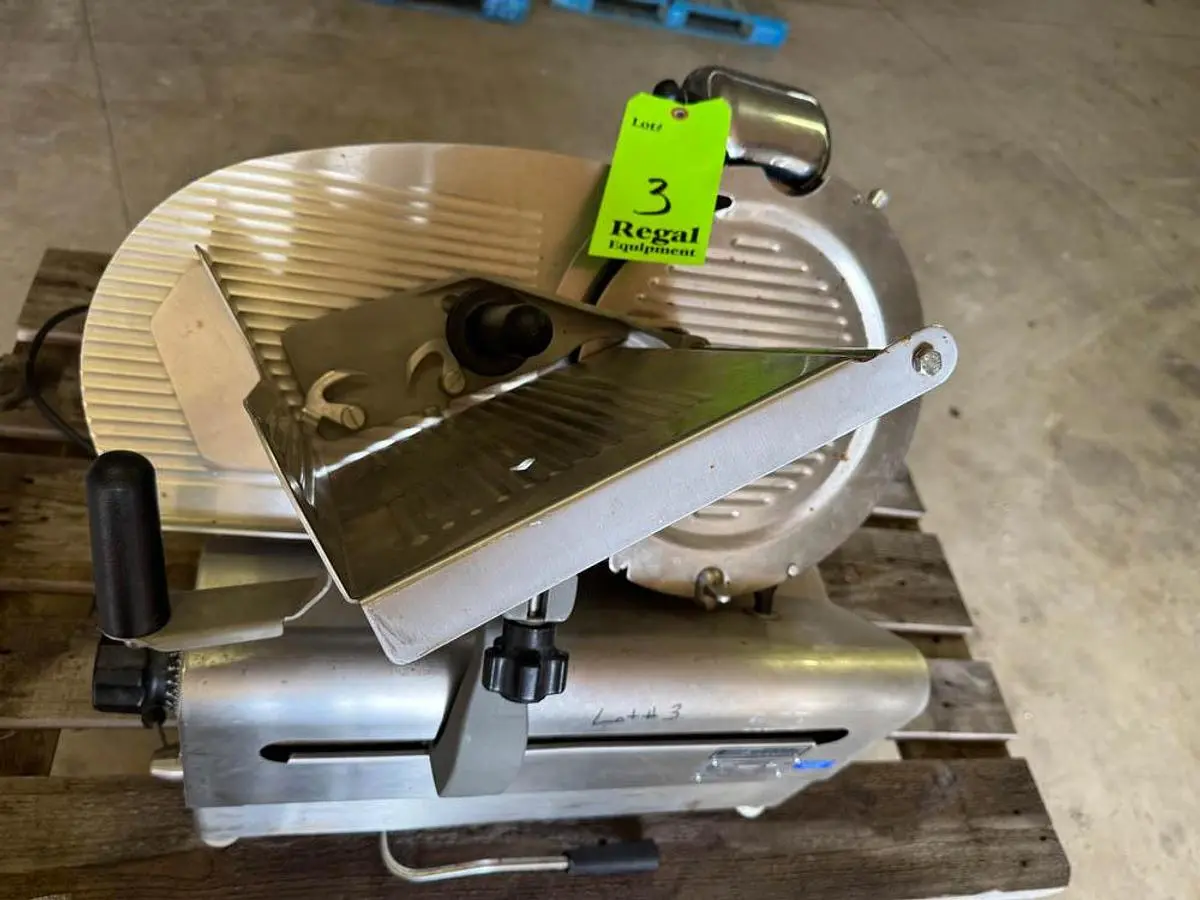 USED GLOBE 3850P AUTOMATIC MEAT SLICER