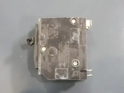 USED SQUARE D QO220