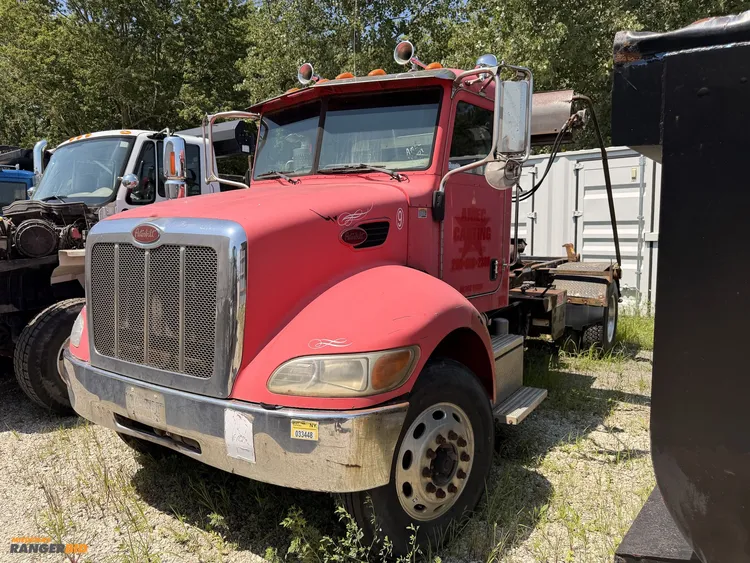 Used 2005 PETERBILT 335 4X2 Rolloff Trucks Indiana US | Miedema Asset Management Group #1436988