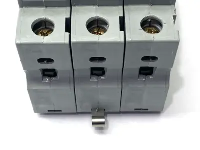 Used Bussmann Fuseholder 3-Pole 600V 30A Fuse Accessories Michigan US | Maverick Industrial Sales #1400856