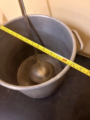 cooking pot