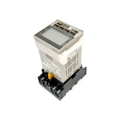 Used Omron P2CF-11, E5ZN-SDL Automation Control (HMI) Michigan US | Maverick Industrial Sales #1400010